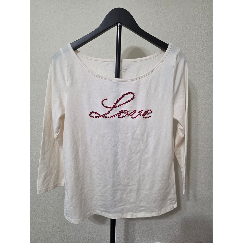Universal Thread Cream Love Heart Graphic Long Sleeve Tee Shirt Large NWT